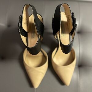 Steve Madden Black and Tan Heels
